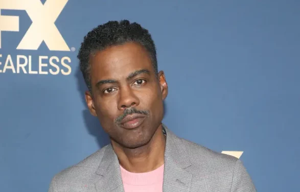 Chris Rock accepte finalement de parler de la gifle seulement s’il est payé