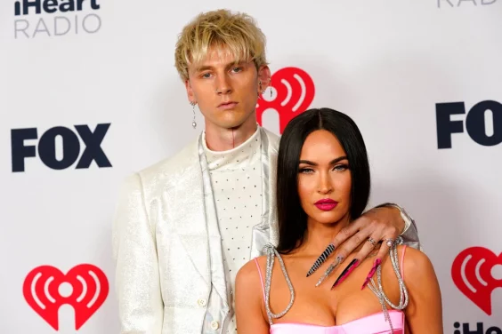 Megan Fox et Machine Gun Kelly boiraient leur sang durant des rituels