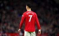Liverpool - Manchester United : les supporters applaudissent Cristiano Ronaldo endeuillé