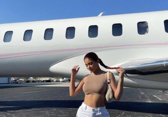 Kylie Jenner s’attire les foudres à cause de son trajet express en jet privé