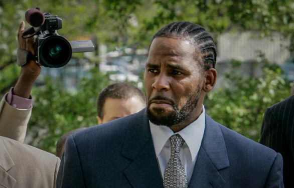 R. Kelly condamné à 30 ans : le chanteur porte plainte contre la prison