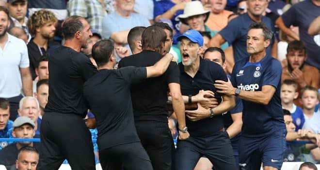 Chelsea-Tottenham : une altercation survient entre Thomas Tuchel et Antonio Conte