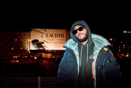 Lacrim a caché une clé USB dans Paris, comportant des titres inédits