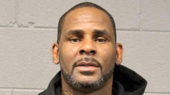 R. Kelly condamné à 30 ans, le chanteur écope d’une nouvelle peine de 10 à 90 ans de prison