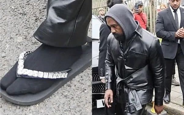 Kanye West s’affiche avec des claquettes ornées de diamants à la Fashion Week