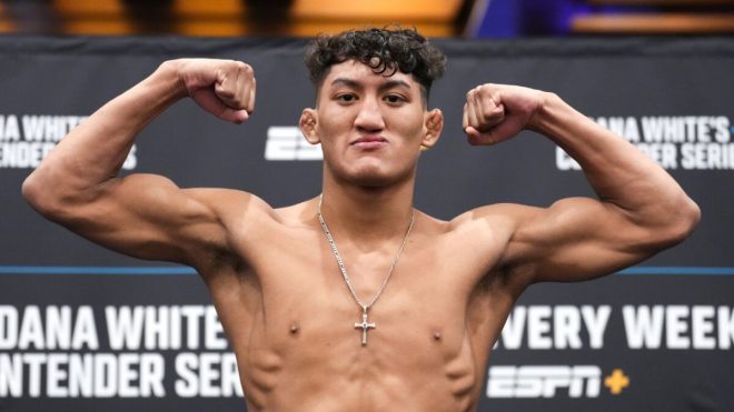 A 17 ans, Raul Rosas Jr est le plus jeune sportif à signer son contrat avec l’UFC