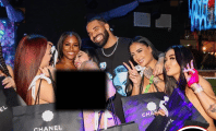 Drake sort le grand jeu et offre des sacs Chanel à des stripteaseuses