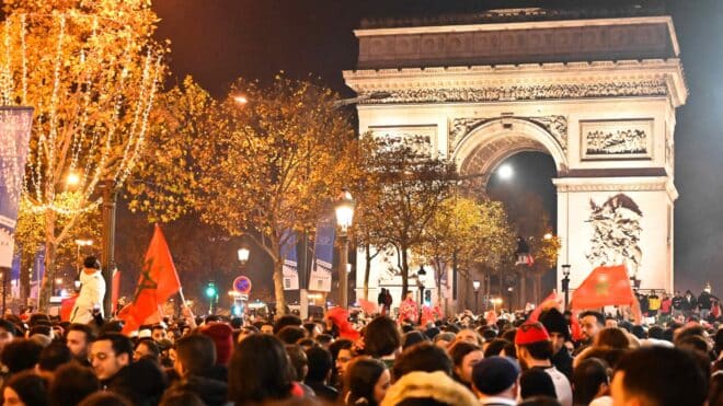 France – Maroc : la mairie de Paris demande la fermeture des Champs Elysées pour éviter les débordements