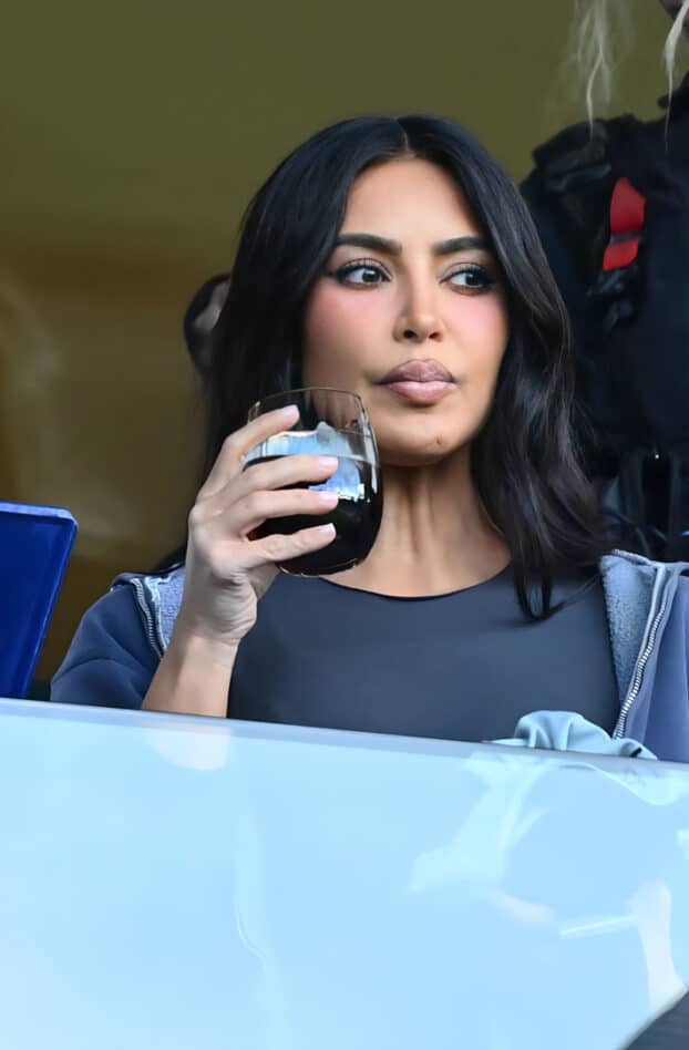 Kim Kardashian aperçue dans les tribunes lors du match PSG-Rennes