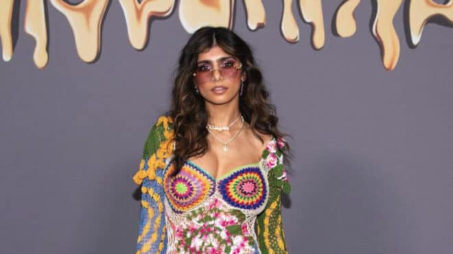 Mia Khalifa au défilé Moschino