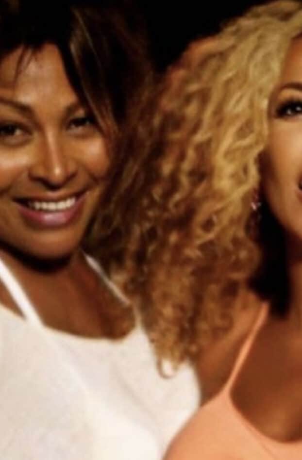 Afida Turner rend un vibrant hommage à Tina Turner