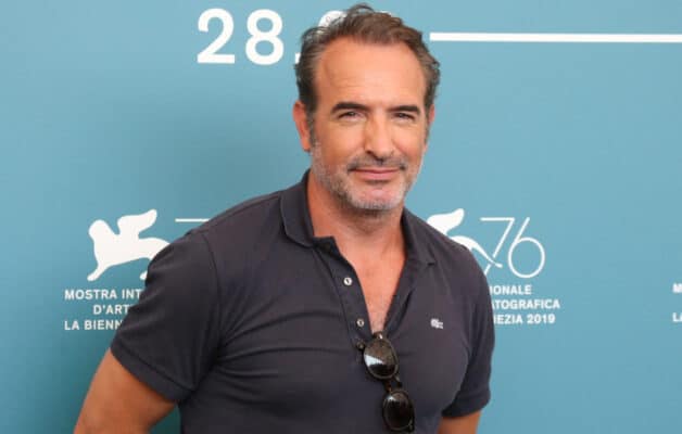 Jean Dujardin paye sa tournée discrètement à tous les clients d'un bar