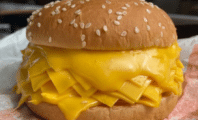 Burger King lance un sandwich 100% fromage sans salade et sans viande