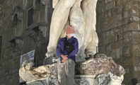 Italie : un touriste casse la fontaine de Neptune pour une photo