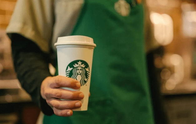 Un faux Starbucks cartonne dès son ouverture en Algérie