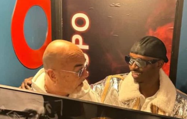 Pascal Obispo rejoint Werenoi au Zénith de Paris pour une performance incroyable