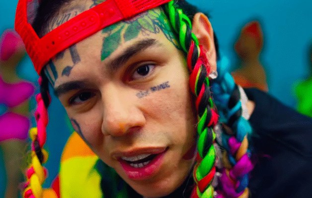 6ix9ine (27 ans) inculpé en République dominicaine : il a été libéré contre 500 000 dollars