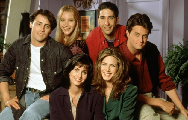 « Nous sommes une famille » : le casting de Friends réagit à la disparition de Matthew Perry