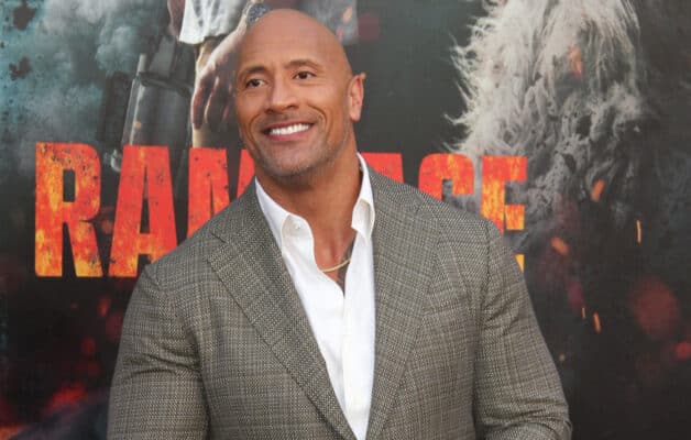 Finalement, Dwayne Johnson se lance (presque) dans le MMA