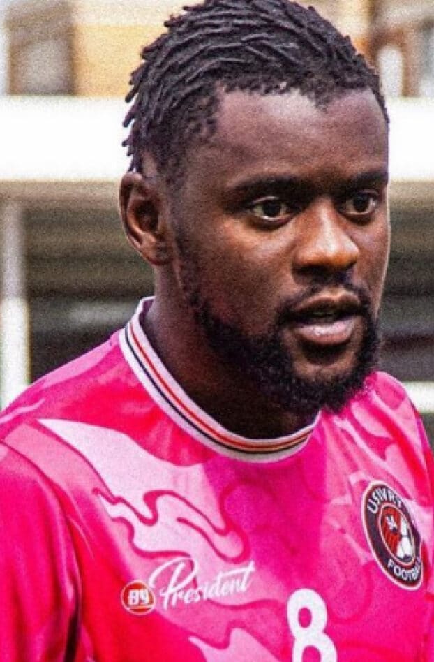 Guy2bezbar livre les dessous de sa double vie entre le rap et le football