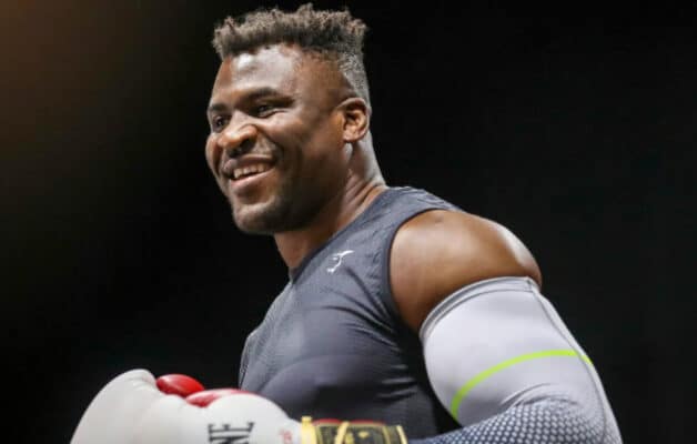 Francis Ngannou cash sur la polygamie et les pressions de sa famille