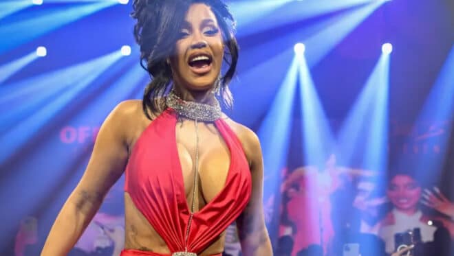 Cardi B (31 ans) provoque de nouveau Offset en boîte de nuit