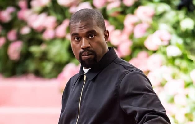 « Pas de pantalon cette année » : Kanye West fait son retour sur Instagram avec des clichés de sa femme