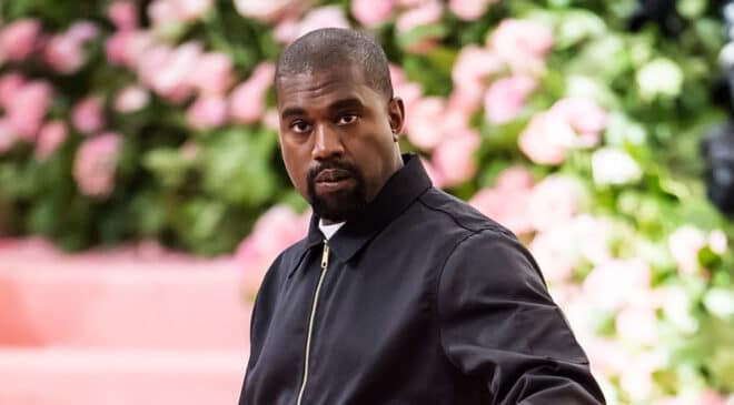 « Pas de pantalon cette année » : Kanye West fait son retour sur Instagram avec des clichés de sa femme