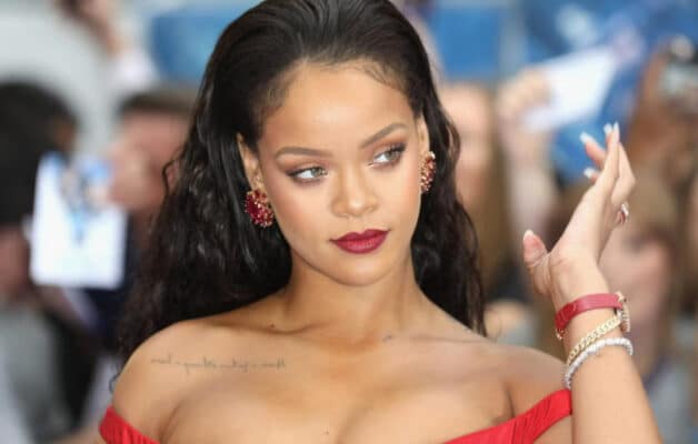Rihanna réalise une année complètement dingue malgré son absence de 8 ans