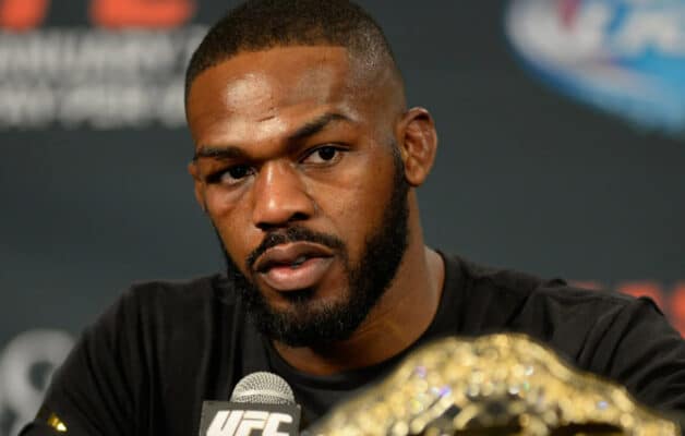 Jon Jones de nouveau opéré, il fait une promesse à ses fans concernant son retour