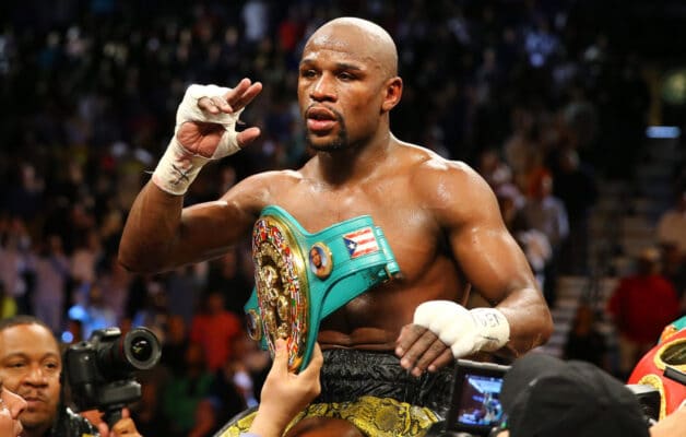 « Imaginez ce que je payais quand... » : Floyd Mayweather révèle la somme astronomique qu'il doit aux impôts