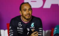 « J'ai dû me… » : Lewis Hamilton revient sur son transfert chez Ferrari