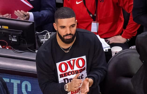 Drake (37 ans) offre 100 000 dollars à une fan guérie du cancer