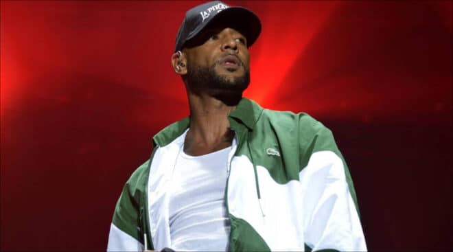 « J’ai 40 ans de métier, tu vas pas me la faire » : Booba recadre un journaliste en direct à la radio