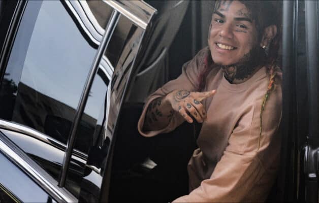 6ix9ine a enfin pu rentrer aux Etats-Unis et réagit à l'affaire RICO