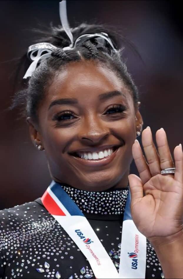 24 ans après l'avoir abandonnée, la mère de Simone Biles lui adresse un message fort