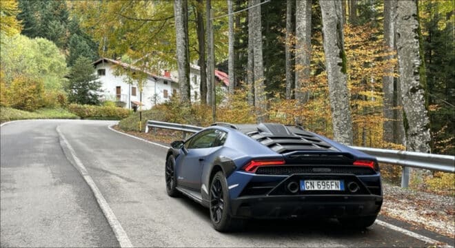Ils louent une Lamborghini et percutent un cycliste avant de prendre la fuite
