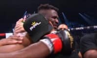 Pour son retour en MMA, Francis Ngannou met un terrible KO à Renan Ferreira en seulement 3 minutes
