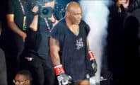 Mike Tyson revient sur la séquence avec son postérieur lors du combat contre Jake Paul