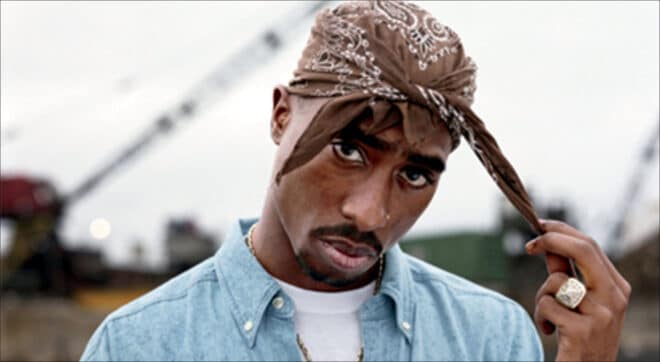 Tupac vivant ? Un Youtubeur en est persuadé et dévoile des preuves troublantes