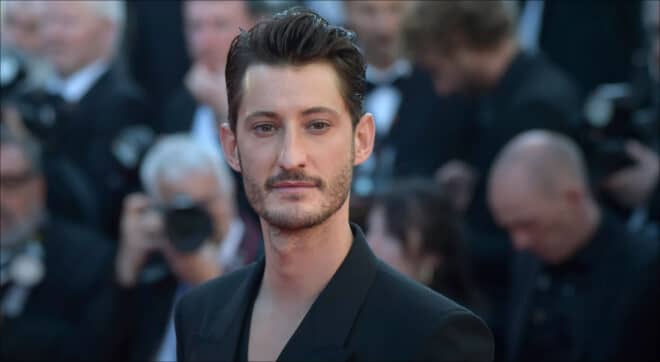 Pierre Niney répond à une professeur qui le jugeait « assez médiocre »