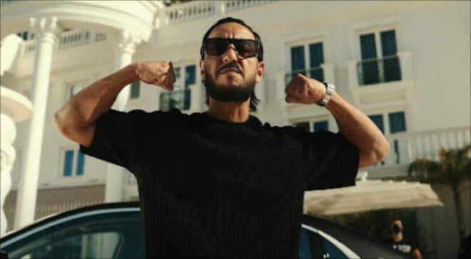Lacrim met un coup de pression à un influenceur afin qu’il supprime sa vidéo, pour une raison précise