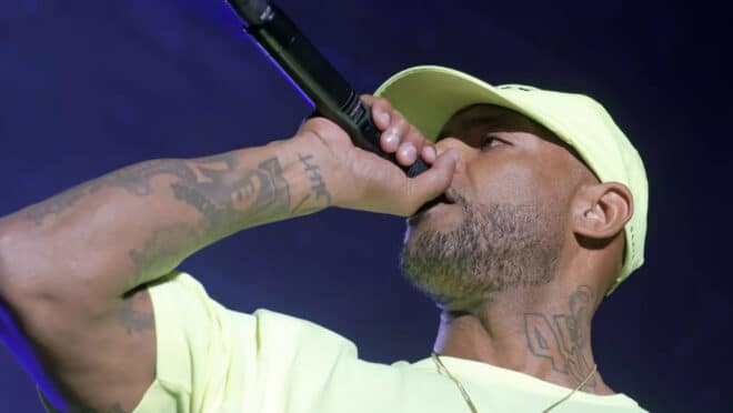 Booba accuse le SNEP de laisser des rappeurs tricher sur leurs chiffres de ventes