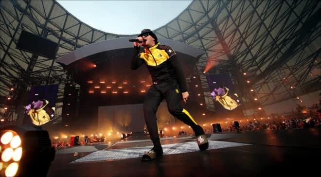 Jul annonce un nouvel album et un concert supplémentaire à l’Orange Vélodrome
