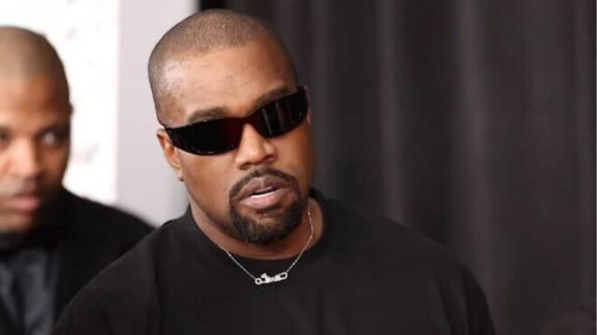 « Je suis devenu n… » : Kanye West choque avec son nouveau morceau « Heil Hitler »