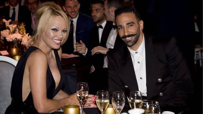 Adil Rami sur sa rupture avec Pamela Anderson : « elle me mettait sous pression »