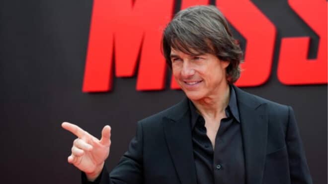 Quelle cascade a fait rentrer Tom Cruise dans le Guinness Book des Records ?
