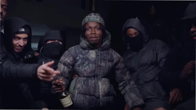 Les internautes en folie devant le premier album de La Mano 1.9