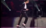 Michael Jackson : ses chaussettes proposées à une somme astronomique aux enchères