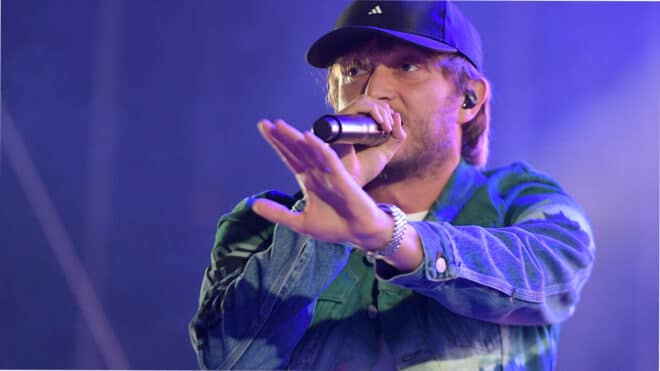 Vald bientôt en concert au Stade de France ? Il répond très franchement